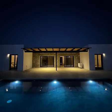 Mister X Private فيلة Naxos City
