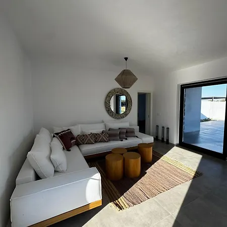 فيلة Mister X Private Naxos City